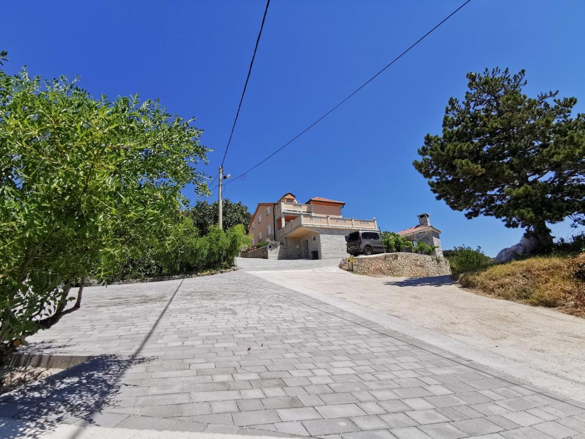 Vila Marija Kampor Esterno foto